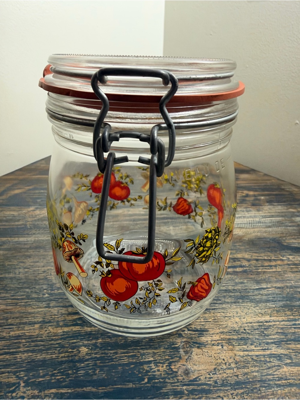 Arc Vintage Spice of Life 3/4 L  canning jar. Made in France.